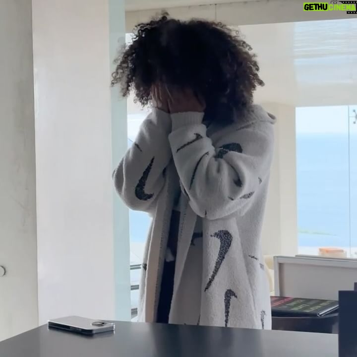 Alicia Keys Instagram - 13 TONY Nominations is worthy of popping a bottle at 7am 🤯🤯🤯🤯