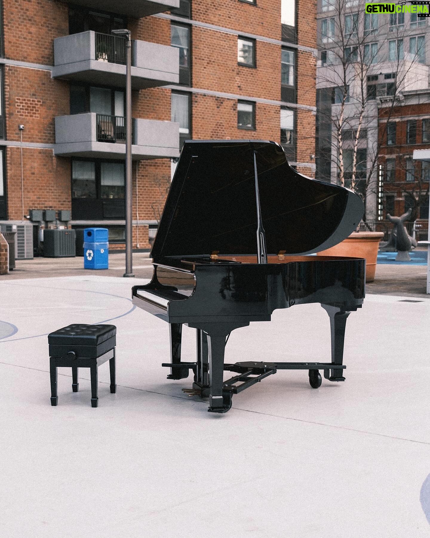 Alicia Keys Instagram - Hell’s Kitchen takes place in a building named Manhattan Plaza and we shot the Kaleidoscope music video at the real place where I grew up 🤯🤯🤯💙💙💙 What was so special about this building is that it’s the only one of its kind. With affordable housing for artists. So, everyone who lived there was a poet, a composer, a playwright, a violinist, an artist. The Ellington Room was where I did all my piano recitals as a girl. At the time, I would’ve never imagined this building held the experiences to one day create a Broadway play! Sometimes everything we’ve been waiting for is not as far as we think. This building was magical and so is this show! Get your tickets to @HellsKitchenBway 💛💛💛 This story will touch you! I promise! #RememberWhereDreamsBegin