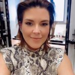 Alicia Machado Instagram - Como cuando pasas la tarde ⏰ en @chanelofficial con tu súper Friend @nixonglam_usa y escoger unos lentes 👓 de sol 😎 #sunglasses Se vuelve una misión imposible! #chanel #makeup #sunglasses #beauty #style #mondaymotivation #fashionstyle #miami #actresslife🎥 #actresslifestyle