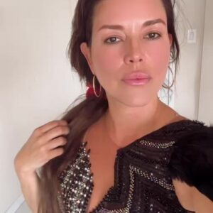 Alicia Machado Instagram - Hoy jueves de gala 🤵‍♀️ Prueba de vestuario ! Que sería de mi sin @benditoclosetstyle y @franernestoescobar gracias amiga querida por siempre estar aquí para mi ! Love you ♥️