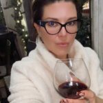 Alicia Machado Instagram - buonanotte mia bella gente! La vita ti sorprende con nuovi inizi ! 🎁🎄🇮🇹🇮🇹🙏🏻🥰☮️♥️