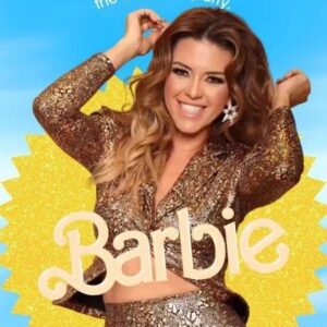 Alicia Machado Instagram - Me encantó ! Gracias 🙏🏻 a mis fans que me tienen en todas ! Siempre una muñeca para ustedes 💋💋💋🥰 Happy Thursday everyone 😍 Repost from @alilover__
•
THE REAL BARBIE ✨ si ali estuviera en la película de Barbie sería así : 👉🏼

By Alilovers.
@machadooficial

-
-
-

#AliciaMachado #thebarbiemovie #queen #barbie #alilovers #aliciamachadoactress #goals #edit #fans #lcdlf