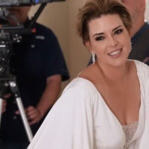 Alicia Machado Instagram - Muy feliz con este reconocimiento y agradecida 🤩 @martinfierrolatinomiami por #juegodementiras La Senadora #alejandraedwards @telemundo @telemundoseries 
Mis compañeros Mil bendiciones ! #bestactress #actress🎬 #series #plataformas #apps @peacock @vix
