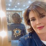 Alicia Machado Instagram - Mi gente Bella 👁️ La Vida solo se detiene en #instagram Agradecida 🤩 de poder seguir caminando siempre en la vía de mis sueños! Donde crees que estoy? 🙏🏻👌🏻💋 Los amo con todo el corazón ♥️ #actriz #motivación #actresslife