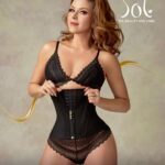 Alicia Machado Instagram - Mi gente bella ! Como saben siempre Les doy Sorpresas! Las mejores fajas modeladoras del universo están aquí 👈🏻 este mes de junio con tu código code 👩‍💻 LAMACHADO #LAMACHADO https://www.solbeautyandcare.com/ Ven conócenos Todo tipo de piezas tallas para que consigas la figura de tus sueños ! Envios #usa🇺🇸 #mexico🇲🇽 shopping 🛍️ online! Mis fajas únicas y exclusivamente by @solleon21 @solbeautyandcareoficial @solbeautyandcare