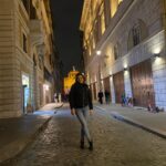 Alicia Machado Instagram - Un paseo por las calles de #roma el primer día de este #2023 Feliz de conocer la historia y la calidad humana de su gente ! Donde el tiempo ⏱️ se detiene para hacernos reflexionar 💭 que lo más importante no es un idioma ni una posición social lo importante es que todos somos iguales e hijos De Dios ! Tu esencia tu nobleza 🫅 de corazón ♥️ eso si nos hace diferentes y únicos ! Feliz año 🎊🎆🎈 felice e prospero nuovo anno !