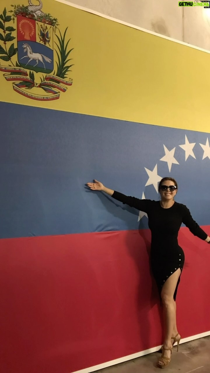 Alicia Machado Instagram - Feliz día internacional de La Mujer 💜💜💜 Cada día se lucha por el derecho de ser libres de ser auténticas e independientes! Como todas aquellas mujeres , soy igual que todas esas , también desvalorizada, difamada, violentada de muchas formas , engañada, maltratada, discriminada y Si , luchando como todas por el lugar que merezco, no por mi cara bonita si no por mis talentos y capacidades. Soy La Mujer 👩💻 Que no te quieres conseguir para continuar tu camino de maltrato y desprecio ! Agradecida por las mujeres de mi vida que me han enseñado el valor del esfuerzo y que la resiliencia es la magia única e inquebrantable de mi alma imparable ! Soy la hija y la madre , la amiga y la tía, la hermana, soy , la compañera única del hombre afortunado que decida ver y amar el mundo 🌍 maravilloso que existe en cada una de nosotras mas allá de las apariencias! Estoy Allá y en todas partes Donde Ser mujer libre y soberana les siga molestando. Feliz día de la mujer y Bendecidos aquellos hombres Que saben que la mujer siempre será su refugio y fortaleza ! Las amo a todas mis mujeres , a mi hija que es mi inspiración y motor para hacer de ella y de todas lo que deseen Ser 💜💜💜