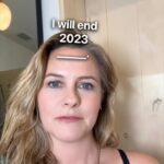 Alicia Silverstone Instagram – 🤔🙏💃🤷‍♀️