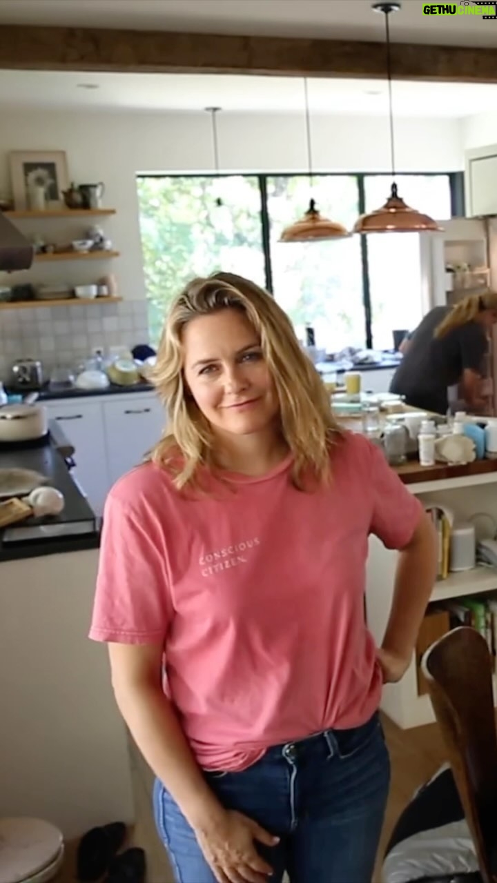 Alicia Silverstone Instagram - Our Bees vs Compost series comes to an end as we attempt to move all the bees (and by we, I mean @thebassguru and his two lil helpers Bear & Udo) out of my compost to the new house we made them in part 2… I’m very grateful for all of their help! Watch it all go down in part 3 right now. 😳😂😅 PS: I don’t think I would do it this way if there was a next time. Andreas got stung by so many bees (although Andreas didn’t care... he’s a warrior!). It didn’t feel right filming as he was getting swarmed and stung so we are missing that exciting part.. but all ends well for the bees and Andreas! After successfully moving them, they disappeared for a week and then came back to the spot where we moved them. 🐝 Yay! My compost is back! I’m looking forward to starting another one with @makesoil in the future when time allows in case the bees get excited about my compost again. I will have a back up. 😉