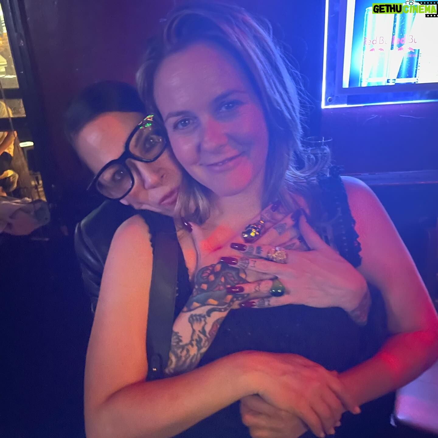 Alicia Silverstone Instagram - From filming in Chicago to being featured at the Berlin Film Festival and Tribeca Film Festival, I was so proud to have been part of this incredible film released this year! I loved being Aunt Hildie.. it was such a different part for me.. 😈 #Perpetrator is available to stream now on @primevideo, @AppleTV, and many other streaming platforms.