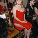Alicia Silverstone Instagram - Paint the town red at #NYFW… ❤️ Happy Valentine’s Day! 🥰