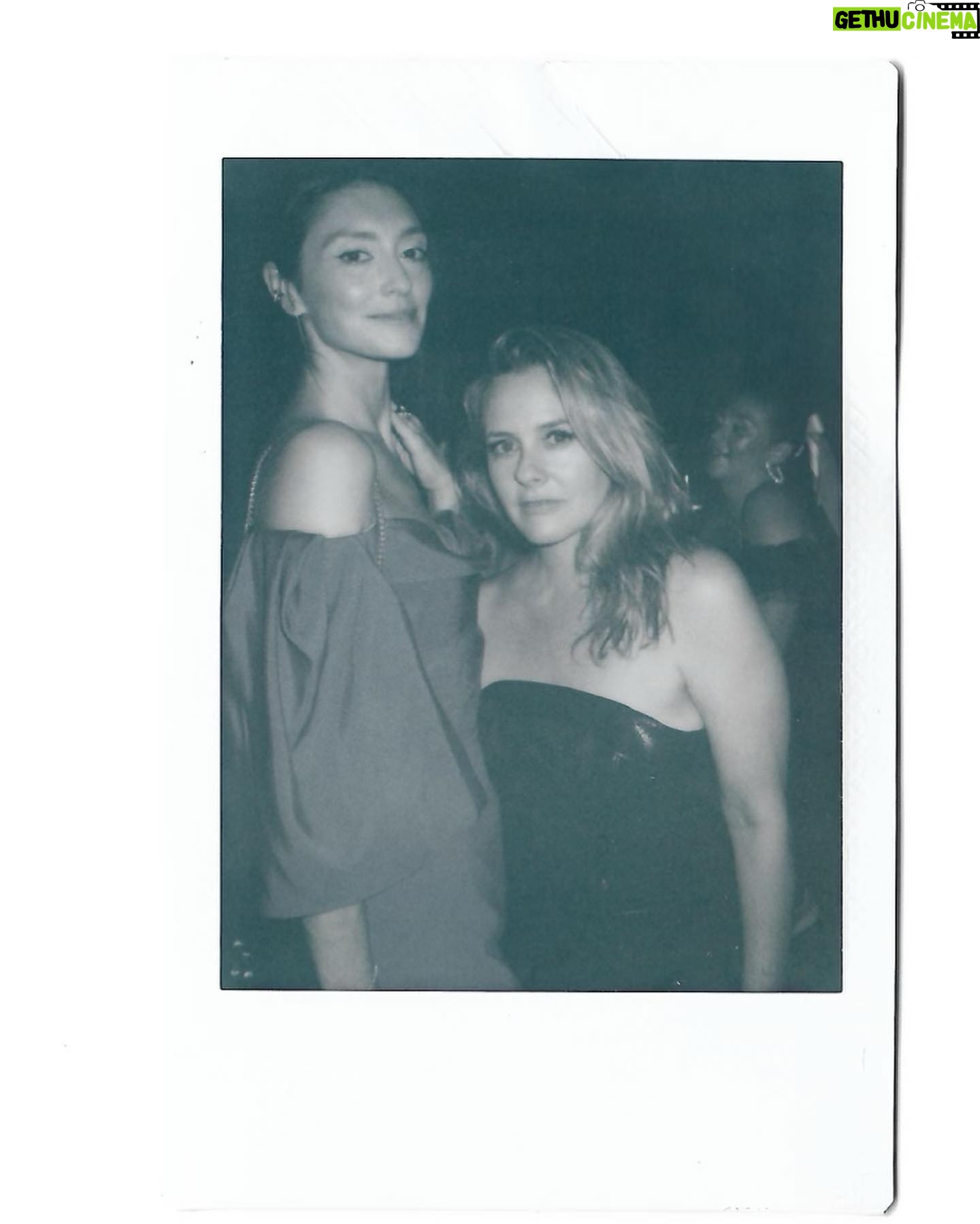 Alicia Silverstone Instagram - Take me back to all the fun I had at #NYFW… 🥳 So proud and excited for you @csiriano 🤗💖
