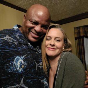 Alicia Silverstone Instagram - Flashback to all the fun I had filming #Reptile! #FBF

#MichaelPitt is so good. He makes me giggle hard in this! 

@iammikebeasley is the cutest! The most fun in square dance rehearsals and on set. 

Our director @Grant_Singer’s work and his aesthetic are really beautiful and the film looks stunning. He also co-wrote the screenplay with #BenecioDelToro and #BenjaminBrewer!

@ericbogosian, my lover in Time Stand Still, a play we did on Broadway, and also my sweet dear uncle in Reptile (or maybe not so sweet?? 🤔).

If you haven’t seen it yet, get ready for a thrilling story. I screamed twice and I know what’s coming… 🤪🤦🏼‍♀️ #Reptile is streaming now on @Netflix!