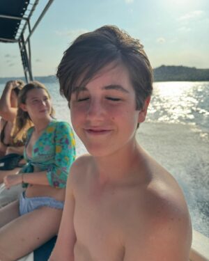 Alicia Silverstone Instagram - Still thinking about our bioluminescence boat trip experience… it was magical! 🛥️ Bear has decided he loves boats… and so does mama 😂🥰 We enjoyed the relaxing beautiful ride and then bopped around in the ocean bathtub for an hour while we watched the sun go down. Once it was dark we took the boat to the spot for the bioluminescence. It was so wonderful. I felt like a child watching my skin glow like magic. ❤️