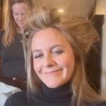 Alicia Silverstone Instagram - #Sundance was krazy 😝 Come with me to the premiere of #KrazyHouse at @sundanceorg ✨