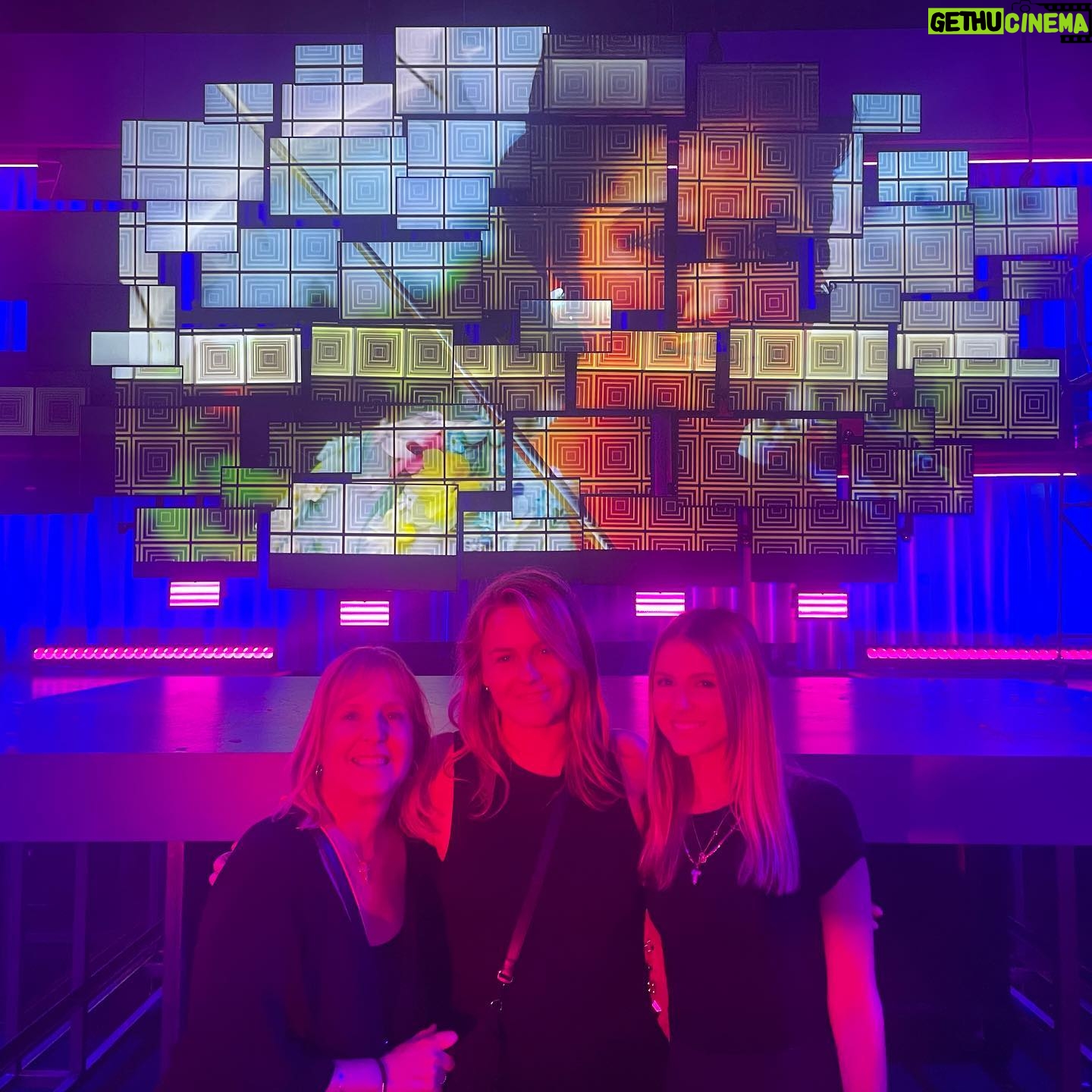Alicia Silverstone Instagram - Last night ❤️ I went to the wonderful Broadway musical Here Lies Love with my sweet dear cousins @marissamacespina and Marlene Spina. What a moving, educational, and fun evening! The actor's performances were so good and they sang so beautifully! @herelieslovebway