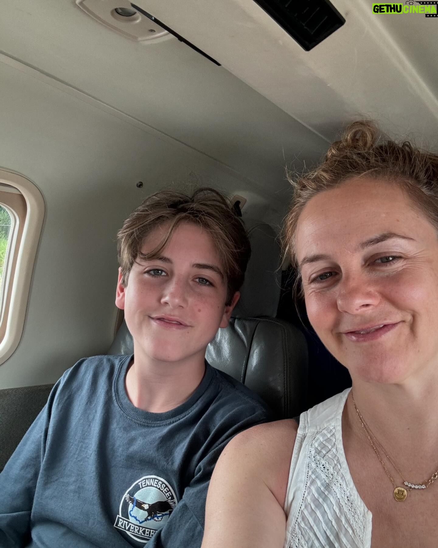 Alicia Silverstone Instagram - From white water river rafting to flying through the gorgeous sky, Bear and I are excited to continue our adventure. Next stop.. Osa Peninsula! ✈️😍