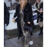 Alicia Silverstone Instagram – Sundance look number ☝🏻🤎✨ 

Outfit: @csiriano
Hair: @hollymillshair
Makeup: @cristinamclamb
Photo 1: EOH/Star Max/GC Images
Photo 2: Getty Images
Photo 3: IndieWire