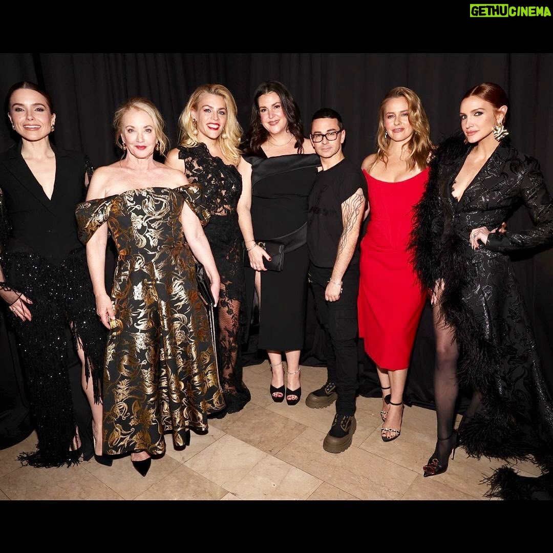 Alicia Silverstone Instagram - More fun at #NYFW seeing @csiriano’s brilliance! 💃☺️