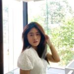 Alifa Lubis Instagram - Capek Jdi diri sendiri ,klw Jdi mantu mama kamu boleh ga? WOAKWOSKOAKS