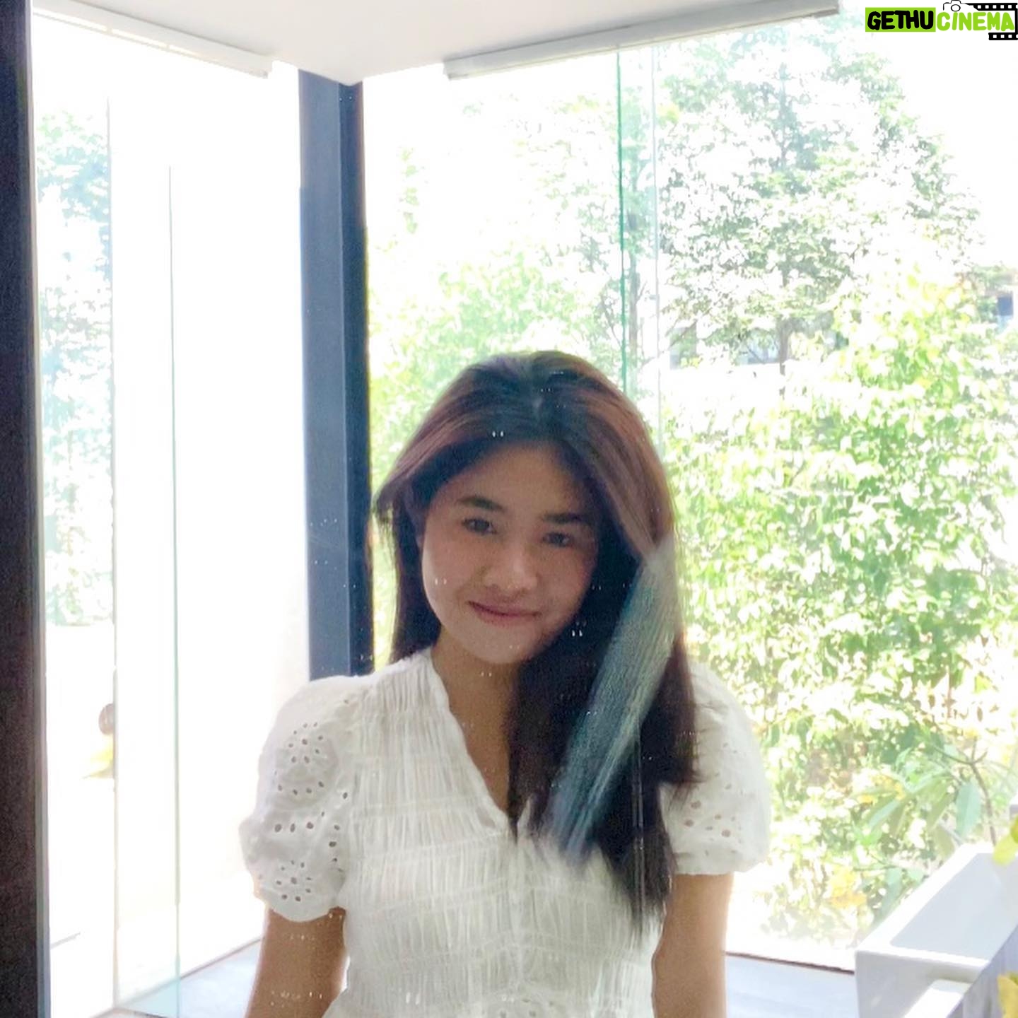Alifa Lubis Instagram - Capek Jdi diri sendiri ,klw Jdi mantu mama kamu boleh ga? WOAKWOSKOAKS