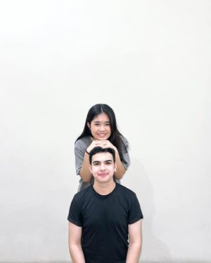 Alifa Lubis Instagram - Desa ,desa apa yang indah? Desamping mu terus ciakhhh icikiwir hbd yaw 🙏🏼