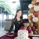 Alifa Lubis Instagram - Lots of love 🖤 - - Cake birthday by @garbinscake Ice cream by @paletaswey Photo by @mdv.photograph
