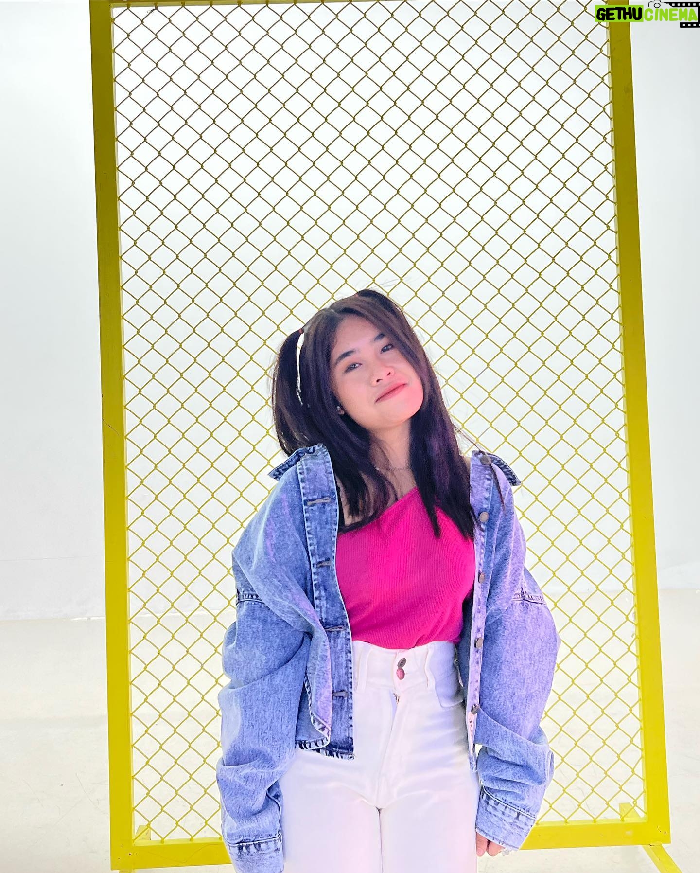 Alifa Lubis Instagram - Salam kenal ya qq ,eaa