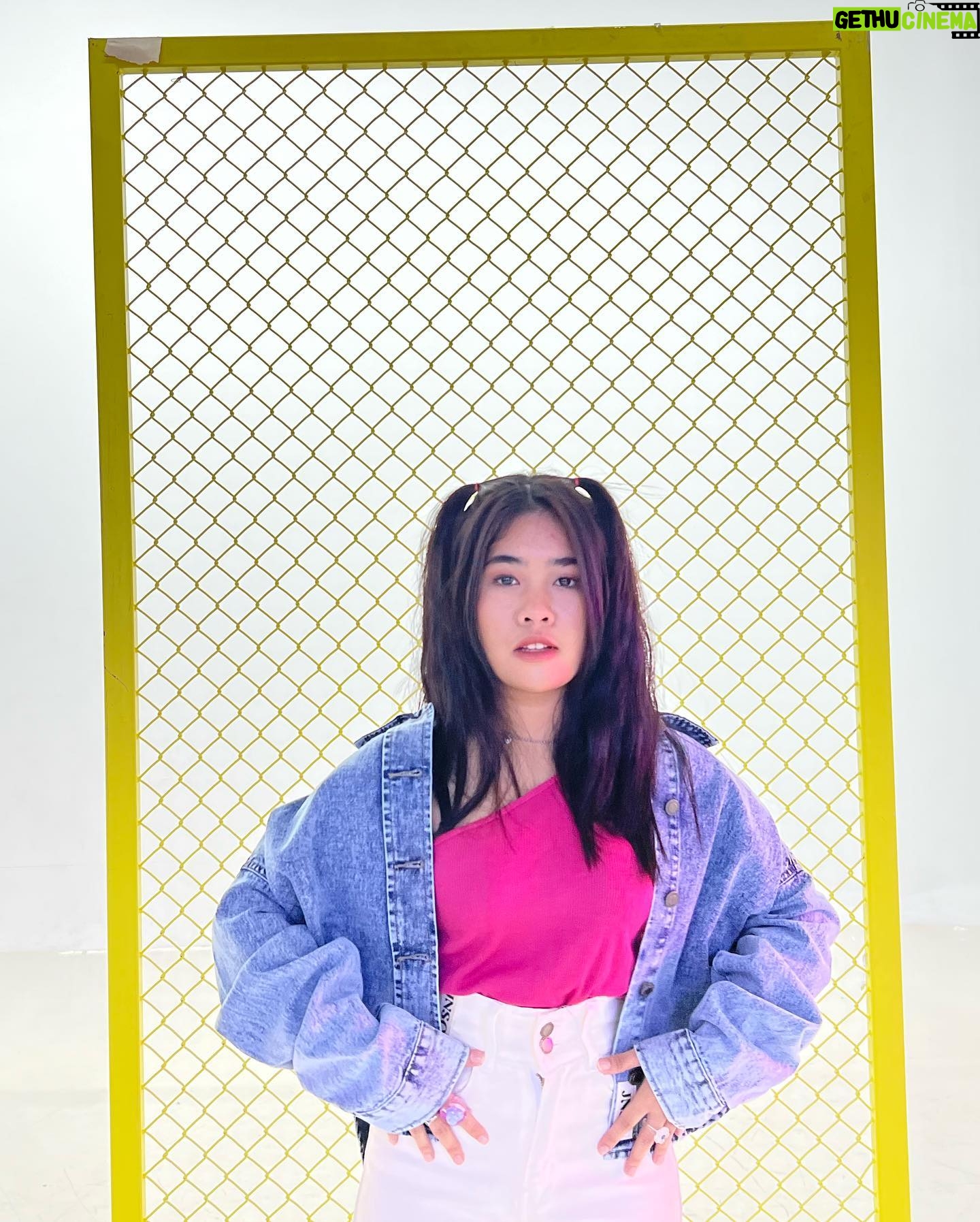 Alifa Lubis Instagram - Salam kenal ya qq ,eaa