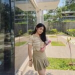 Alifa Lubis Instagram - Hari ini cuaca nya panas tapi kok aku meleleh nya liat senyuman kamu? CIAKHHH