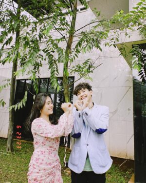 Alifa Lubis Instagram - Opet dan geal geol 😒
Nonton trus magic 5 yaa!!