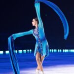 Alina Zagitova Instagram - Подошёл к концу наш тур «Magic on ice China Show» Больше спасибо всем зрителям, которые были с нами в эти дни 🙏Я была рада показать Вам свою новую программу! Отдельные слова благодарности хочется сказать за гостеприимство и тёплую встречу 🥰 Надеюсь, что ещё увидимся, спасибо за вашу любовь ❤️ 我们的 "冰上魔术中国秀" 巡演结束了 非常感谢这几天陪伴我们的所有观众 🙏 我很高兴能向你们展示我的新节目！ 特别感谢你们的盛情款待和热烈欢迎 🥰 希望能再见到你们，谢谢你们的厚爱 ❤️