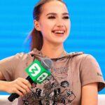 Alina Zagitova Instagram - Мы это сделали! Вчера был потрясающий день, ведь я встретилась с активистами, молодыми бизнесменами, спортсменами и творческими людьми со всего мира под одной крышей — на VK DAY в рамках Всемирного фестиваля молодежи. Как это было? Меня до сих пор переполняют эмоции. Поговорили про тренды социальных сетей как базу для просветительского, культурного и развлекательного контента, провели Q&A-сессию, послушали идеи участников фестиваля и обменялись теплыми объятиями. Смотрите нашу встречу в сообществе «VK Лекторий», и я надеюсь, что в следующий раз мы с вами познакомимся, обсудим все тренды медиа и классно проведем время вместе. #VKDAY #ВФМ2024