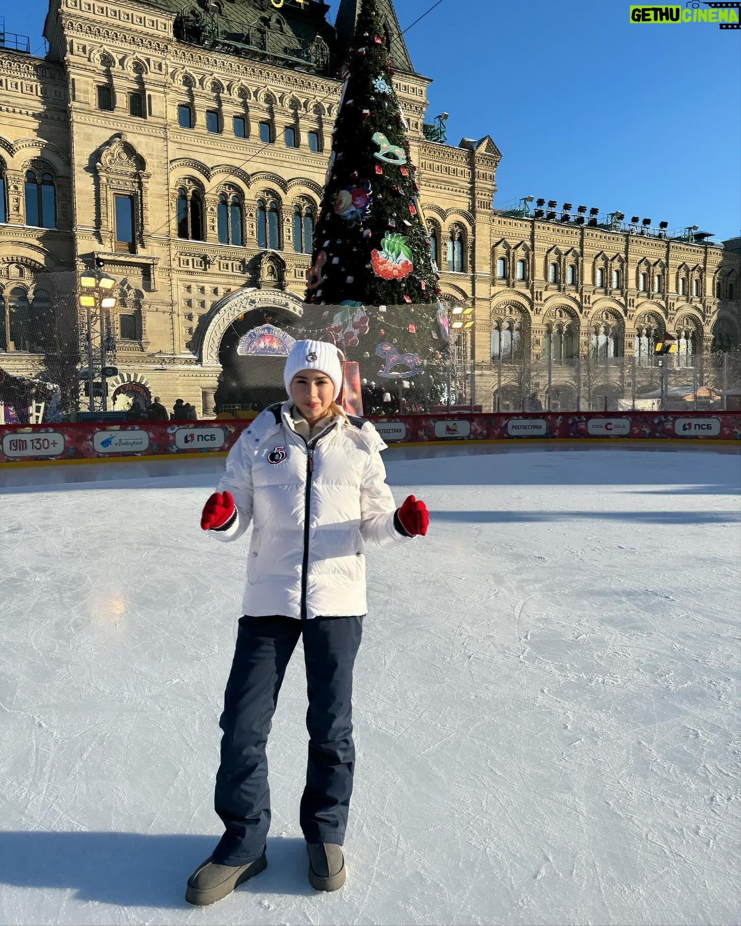 Alina Zagitova Instagram - #boscoru #gum #gumkatok