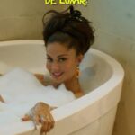 Aline Campos Instagram - A espera acabou oi ta acabando!!!✨ FÉRIAS TROCADAS, um filme pra toda família, já tem sessões de pré estreia disponíveis em algumas salas de CINEMA!!🍿🎥 E amanhã, dia 2 de Maio, é a estreia oficial nos cinemas de todo Brasil!!!👊🏾 Vc não pode perder!!!