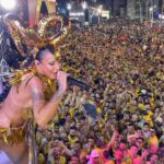 Alinne Rosa Instagram – Que carnaval! Meu vale, quero começar esse #tbt “de ontem” agradecendo a cada um de vcs! Quando escrevi “que sorte essa nossa, felicidade na rua, Ce não larga minha mão e eu não largo da sua” sabia que não era da boca pra fora. 

Sofremos com os transtornos do sábado de carnaval, que culminaram no atraso do nosso bloco, prejudicando o desfile como um todo… Mas vcs estavam ali!!! E nós enfrentamos um apagão na avenida juntos (coisa que eu nunca vi em 20 anos)! A luz voltou com o Vale passando no Barra-Ondina e aquela cena de vcs pulando, comemorando, eu nunca vou esquecer! 

Nosso desfile foi prejudicado por questões que não dependiam de mim, da minha equipe e muito menos de vcs. Por isso eu agradeço mil vezes a quem não soltou a mão da ariana aqui. 

Minha #PipocaRosa também foi massa! Quanta chuva no domingo, quantos rostinhos conhecidos nesses 20 anos coladinhos no trio… vi beijos, abraços, beijos de novo (que vcs são danadinhos) e tudo fez sentido. Do nosso jeito… da nossa forma, nós estamos ligados. 

Agradeço a minha equipe e meus parceiros que fizeram esforços, em todas as áreas, para que tudo saísse da melhor forma.

Sem todos vocês eu não sou ninguém! Muito obrigada! E quem sabe eu não faço uma comemoração da maioridade da carreira? 21 anos é logo ali! Tem minha cara, né? Vou ver e qualquer coisa eu falo rsrsrs amo vcs!

#alinnerosa #carnavalalinnerosa #carnaval2024 #carnavaldesalvador #blocoovale