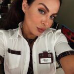 Alinne Rosa Instagram - “É necessário voltar ao começo”. Pra relembrar quem sou eu, quem eu não sou. Ansiedade tá vindo todo santo dia. Me confunde. Me faz duvidar. Mas eu já vi isso tudo outra vez. Vamo encarar essa bagaça! Como vcs estão? Cuidando? #saudemental