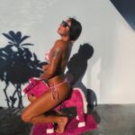 Alinne Rosa Instagram - GRAVE🚨 Alinne Rosa enlouqueceu #alinnerosa #cavalinho