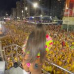 Alinne Rosa Instagram - 20 anos 10 solo (sozinha nunca) #blocoovale corpo elétrico… vai ser do nosso jeito 💛 tá chegando a hora! alguém aí ansioso como a cantora aqui? eu tô eu tô eu tô!!! #alinnerosa #zodiacodovale #carnaval2024 #carnavalalinnerosa #carnavaldesalvador