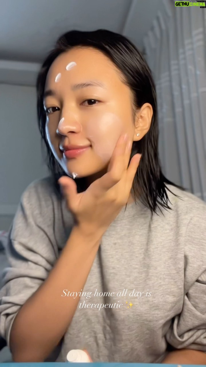 Alisha Rai Instagram - Staying home at my own space and solitude, spending time with my parents, chilling all day with hydrated bare skin is my favorite thing to do in this entire world 🥹, you feel me? 🥹