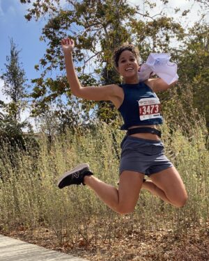 Alisha Wainwright Instagram - Baby’s first 10k 😊 Two goals: Sub 60 minutes and smile the whole time. Mission accomplished ✨ shout out to the real MVP, TJ Maxx, for selling these shorts I’ve had since I was a 16 year old track hurdler and sprinter