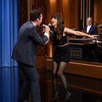 Alison Brie Instagram - @alisonbrie is in the building to talk her new @peacock series Apples Never Fall! #FallonTonight 📷 @toddowyoung