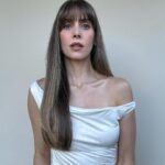 Alison Brie Instagram - All white @toryburch for the Fashion Trust U.S. Gala 🤍🕊️