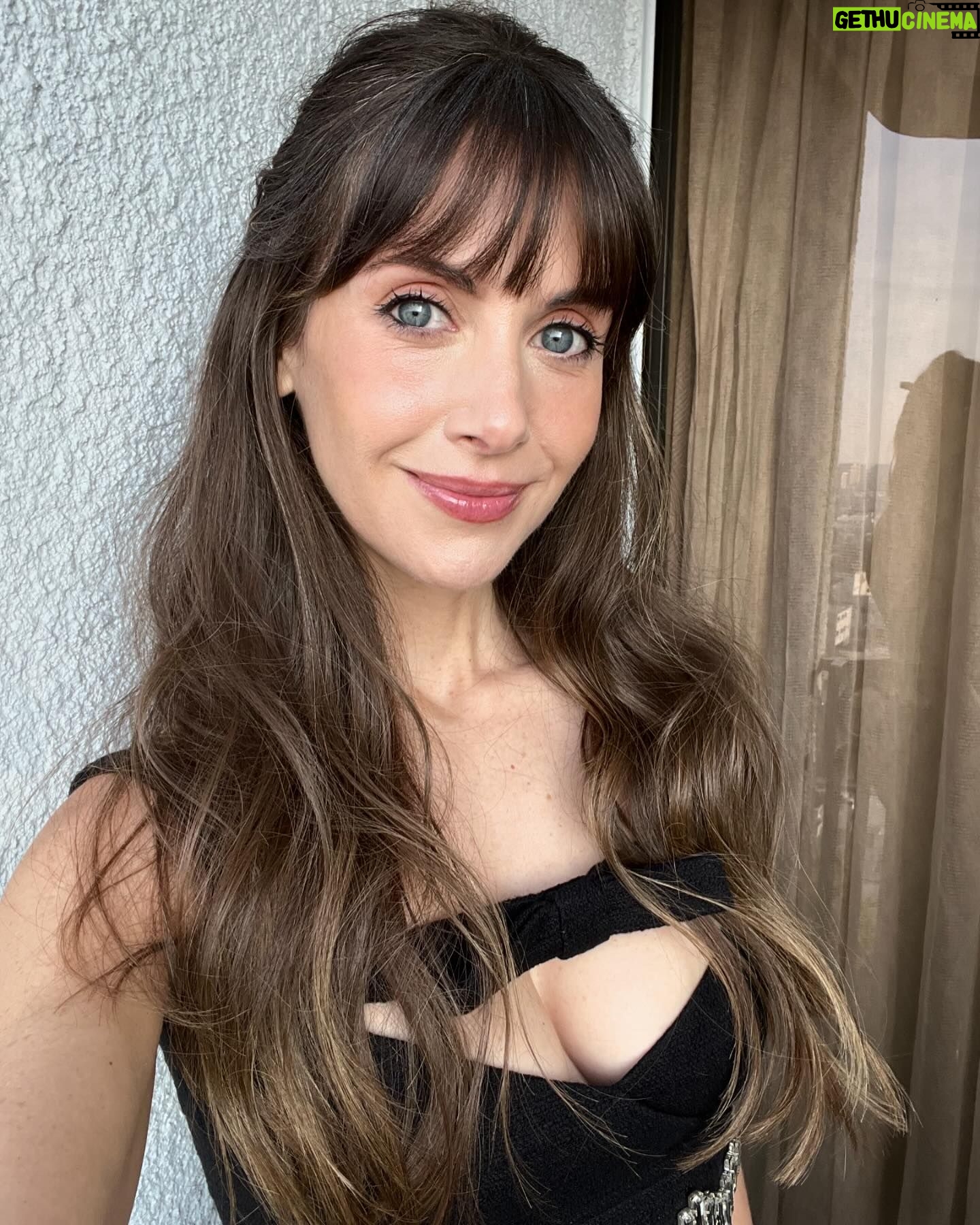 Alison Brie - 136.3K Likes - happy girl doing Apples press #applesneverfall on @peacock march 14 🖤