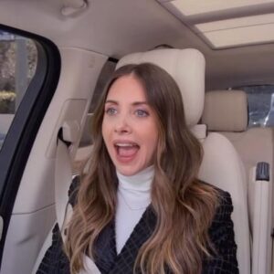 Alison Brie Instagram - I love reminiscing with old friends… new episodes of #CarpoolKaraoke are streaming now on @appletv 💗