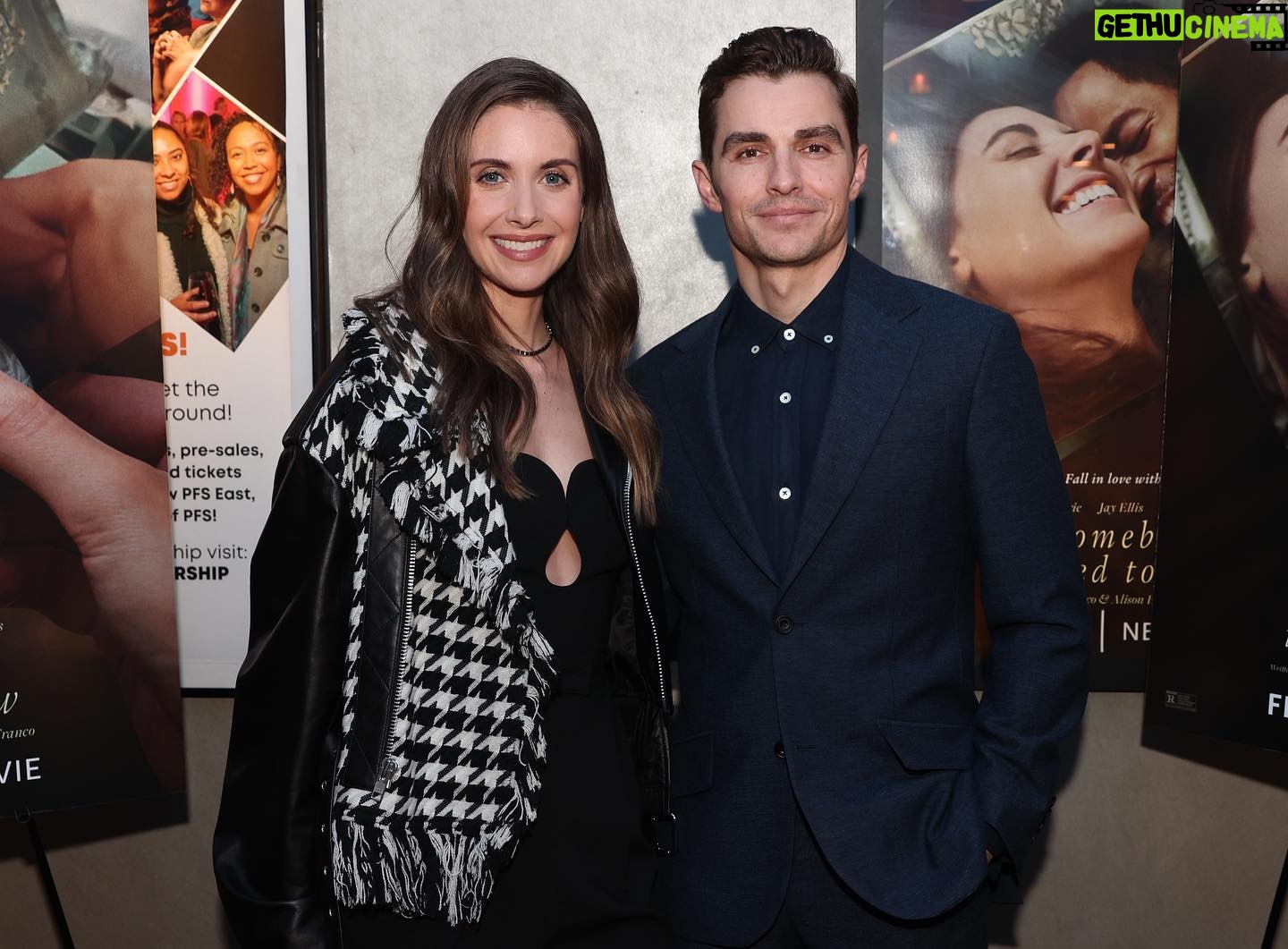 Alison Brie Instagram - Thank you Philly for your incredible energy (and food!!) Still buzzin from our time with you! 🖤💚 #suraya @surayaphilly #somebodyiusedtoknow