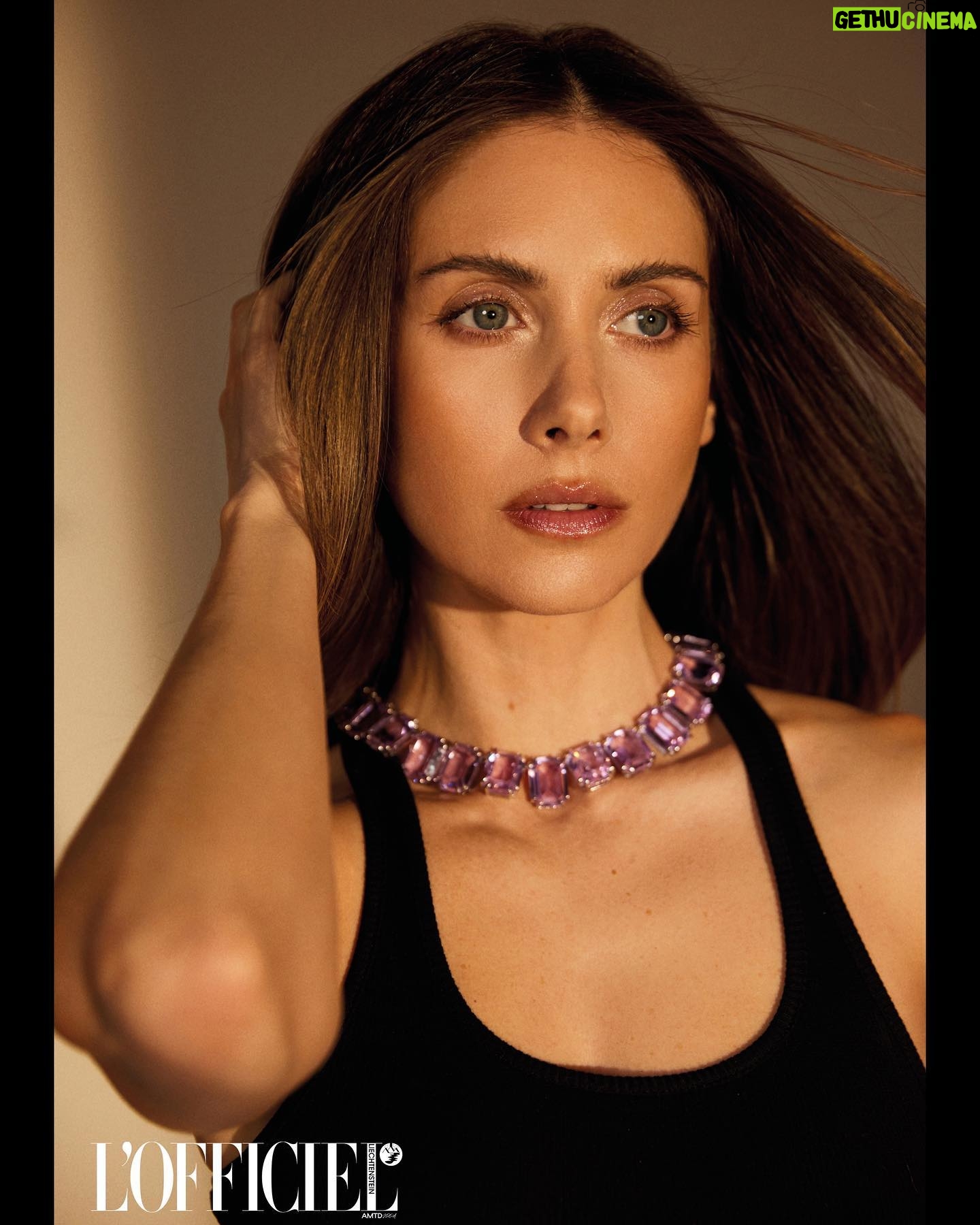 Alison Brie Instagram - Love this shoot for @lofficielliechtenstein 💜🖤 #somebodyiusedtoknow