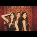 Alison Brie Instagram - We had the time of our lives at a (SOLD OUT 🙀) show @lodgeroom 🕺🏾 Thank you to everyone who came out and helped make this night so special! Thank you @catielaffoon for our fab pics and vids 💕 Thank you @jonesstreetstation for being the BEST and loving our banter 😈 And thank you @alisonbrie and @officialjguill for endless joy and laughter for over 15 years! ❤️💥 (We’re The Girls) #thegirls #jonestreetstation #liveshows #lodgeroom #coversongsinger #10yearreunion #livemusic #coversongs #queen
