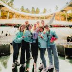 Alison Mandel Instagram - Ahora mi post de agradecimiento a este equipo de ensueño 🥹🥰🩷 Mis amig@s 😭😭😭 que me apañaron de forma incondicional: @nicolasopazo mi amigo desde hace tanto que hizo de productor, manager, coordinador 🩷💕💜un trabajo impecable ☺️ te quiero y somos buenísima dupla Antonella, y estoy tan feliz por tus buenas decisiones. Mi @chiquiaguayo que haría yo sin ti ? Gracias por tus palabras, por tu claridad, por lo compañeras que somos y por tu emoción te ailovyu sou mach. Sin ese abrazo de la mañana yo no me subo a naraaa. @lapaulsen cocococoococo te amo, alegraste esta aventura de principio a fin, así como alegras mi vida hace tantos años, todos me comentaron que eres tan graciosa y espontánea y yo con orgullo digo “es demasiado increíble mi cococococo” @basauri organizaste todo y esos cintillos 🌺 dios mío santo señor 🩷🩷🩷 tanta prolijidad y belleza, que bueno que me acompañaste con tu chiste corto que me tuvo riendo todos estos días… eres seca guardando secretos e interpretando caras 😂😂😂 @macatondreauc fuiste de mi staff cuando podrías haber estado en tantos lados más. Fuiste mi primera dama ☺️ que honor el mío. Me acompañas siempre en mis momentos importantes, te quiero mi sexy bombona💕 @bymaacaa tu energía tan hermosa 🤩 que me acompañó en todo y me recibiste en la quinta con ese abrazo 🤗 @edu_rego7 partimos trabajando juntos porque yo no sé decir que no 😂 y ahora nos acompañaste manteniendo una calma que se que no sentías 🙏🏻🥹 @alfalonxo y @iamdondani gracias por la confianza siempre 😭🥹🌺 los quiero debemos ir al paseo prometido este año 💕 @kamiloproductor gracias por la paciencia, acompañarnos y por el micrófono con brillitos ✨ @doctorahuesitos @marcebolivar @dj_acres @danilirad @vale_y_flo @francisco_leiva_rocuant mejor público o khe 😌 mis vecinos eran parte del público 😂😂😂 “mente, corazón y alma” gracias por venir esta noche, por su amistad, por todo el cariño, soy muy afortunada de tenerles en mi vida 😍 @vascontent gracias por conseguirse entradas y gritar así por mi 🙏🏻💕 Gracias ☺️ por todo esto tan bonito.