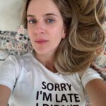 Alison Mandel Instagram - Han sido dos fines de semana muy bonitos 💜🐰 tanto que casi no tomé fotos 🥲 La foto 2,3 y 10 son fotos que toma Balti con mi teléfono y encuentro que tienen toda una onda 🩷🍁 La Juanita 🐕 es hermosa 😍 y la Anita es mordible. Vamos por Abril 🍁👌